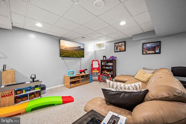 207 RED ROCK CIR, Royersford, PA 19468