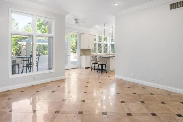 9703 Keeneland Row, La Jolla, CA 92037