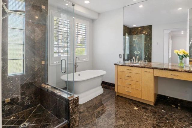 9703 Keeneland Row, La Jolla, CA 92037