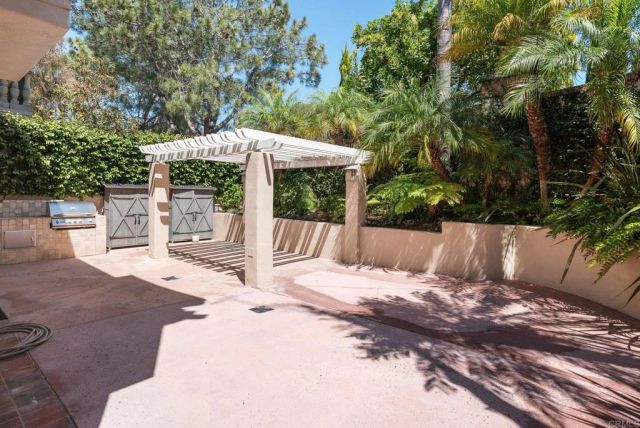 9703 Keeneland Row, La Jolla, CA 92037