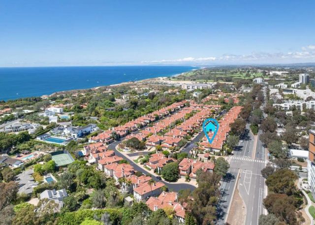 9703 Keeneland Row, La Jolla, CA 92037