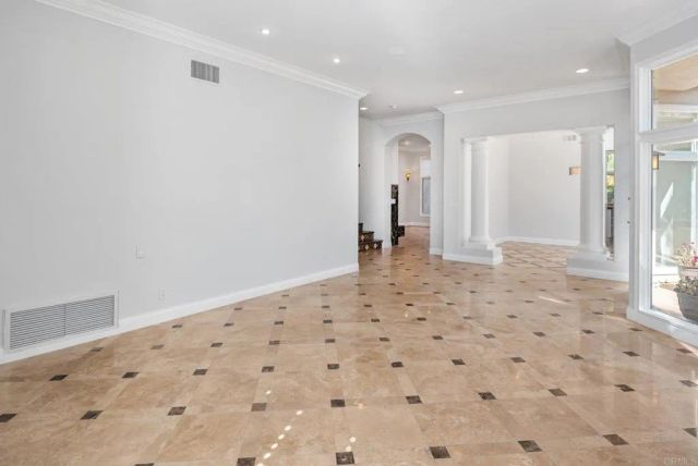 9703 Keeneland Row, La Jolla, CA 92037