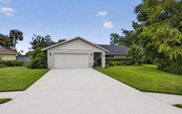 12224 GINGERWOOD Lane, Wellington, FL 33414