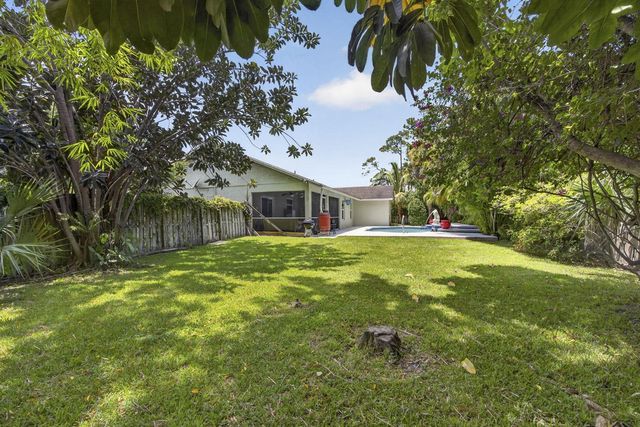 12224 GINGERWOOD Lane, Wellington, FL 33414