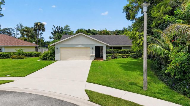 12224 GINGERWOOD Lane, Wellington, FL 33414