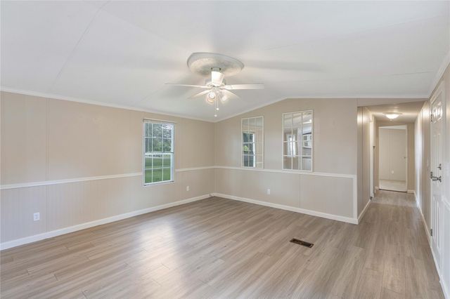 518 Elena Lane, Highlands, TX 77562