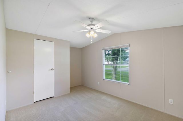 518 Elena Lane, Highlands, TX 77562