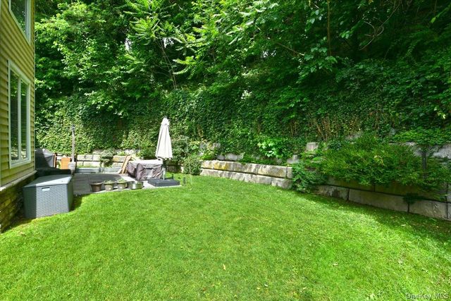 245 Harbor Hill Road, Roslyn, NY 11576