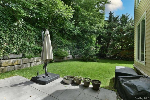 245 Harbor Hill Road, Roslyn, NY 11576
