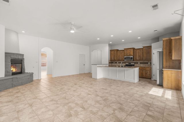 935 Palo Alto Court, Bernalillo, NM 87004