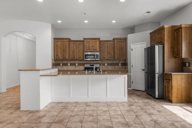 935 Palo Alto Court, Bernalillo, NM 87004