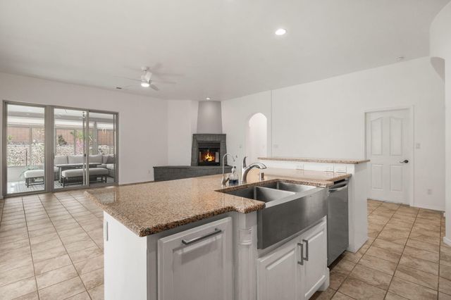 935 Palo Alto Court, Bernalillo, NM 87004