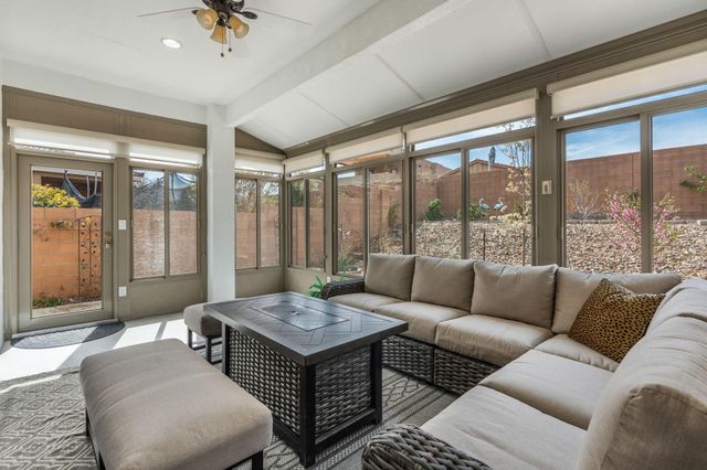 935 Palo Alto Court, Bernalillo, NM 87004