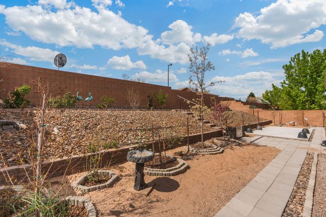 935 Palo Alto Court, Bernalillo, NM 87004