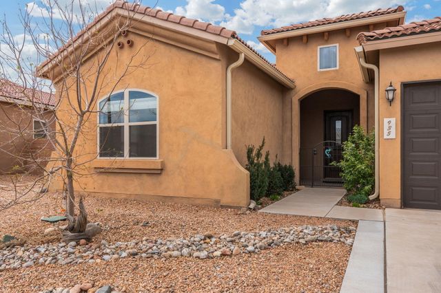 935 Palo Alto Court, Bernalillo, NM 87004