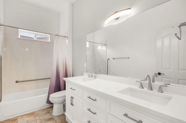 935 Palo Alto Court, Bernalillo, NM 87004