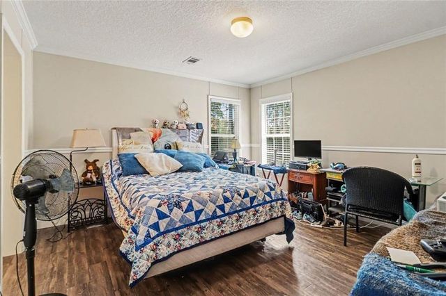 63 Willow Drive E, Newnan, GA 30263