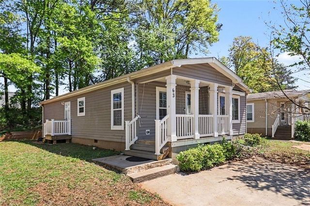 63 Willow Drive E, Newnan, GA 30263