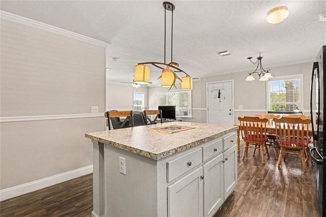 63 Willow Drive E, Newnan, GA 30263