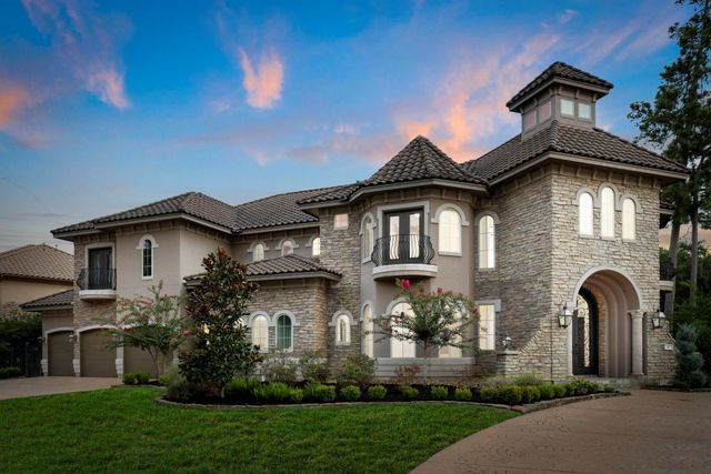 47 Hunnewell Way, The Woodlands, TX 77382
