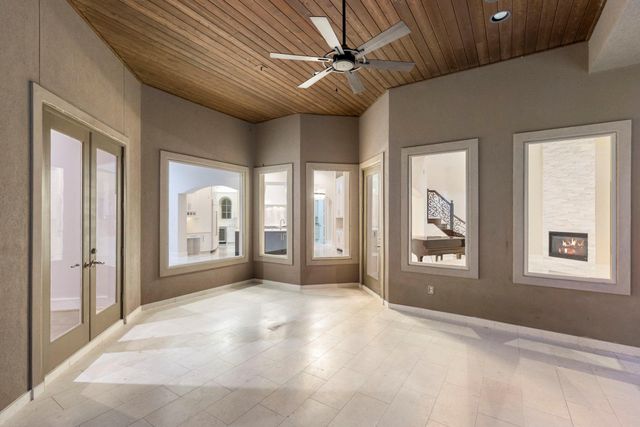 47 Hunnewell Way, The Woodlands, TX 77382