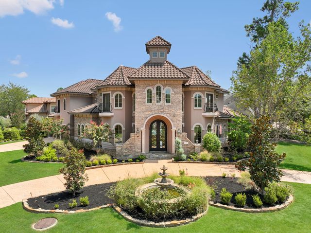 47 Hunnewell Way, The Woodlands, TX 77382