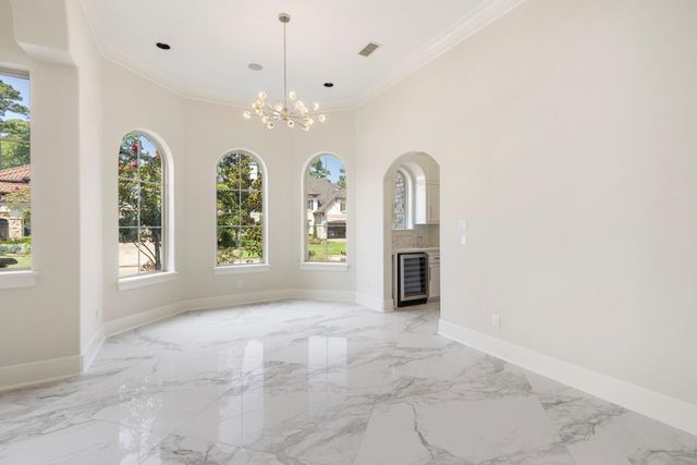 47 Hunnewell Way, The Woodlands, TX 77382