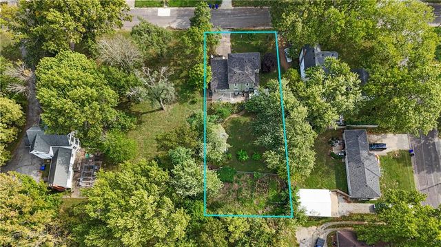 1716 S Beacon Avenue, Sedalia, MO 65301