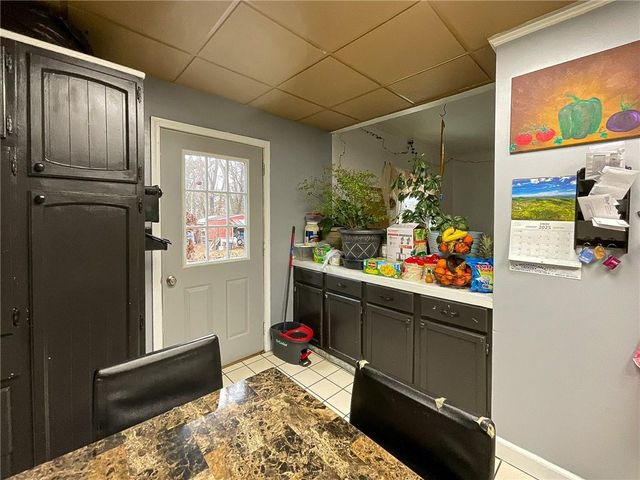 1716 S Beacon Avenue, Sedalia, MO 65301