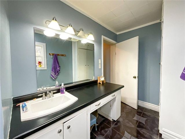 1716 S Beacon Avenue, Sedalia, MO 65301