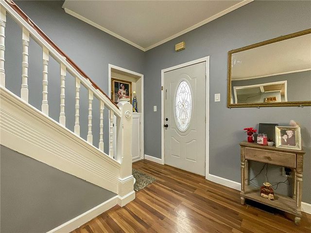 1716 S Beacon Avenue, Sedalia, MO 65301