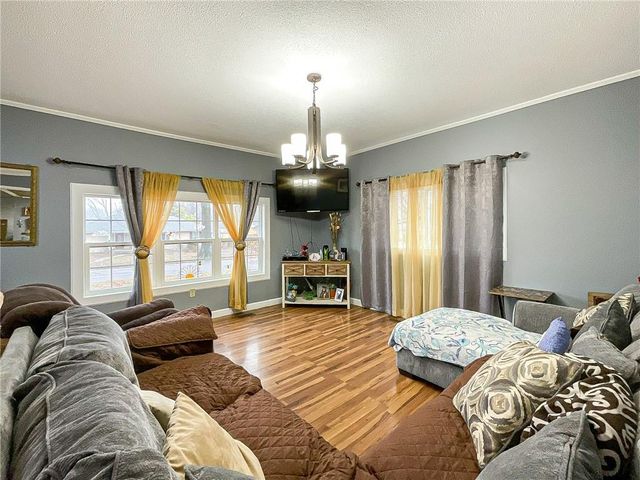 1716 S Beacon Avenue, Sedalia, MO 65301