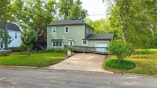 1716 S Beacon Avenue, Sedalia, MO 65301