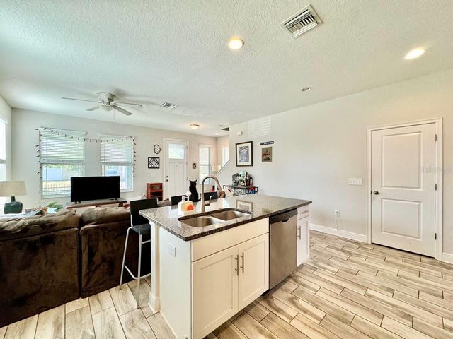 2951 W CHERRY STREET, Tampa, FL 33607