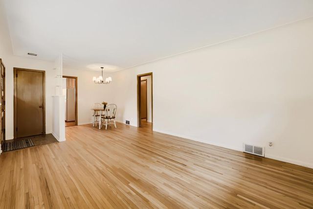 6405 Irving Avenue S, Richfield, MN 55423