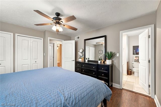 6611 Wedgewood Drive, North Olmsted, OH 44070