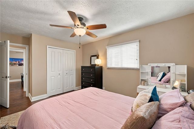 6611 Wedgewood Drive, North Olmsted, OH 44070
