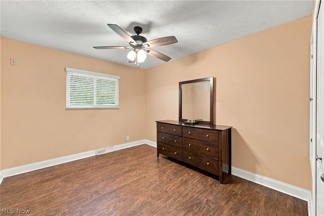 6611 Wedgewood Drive, North Olmsted, OH 44070