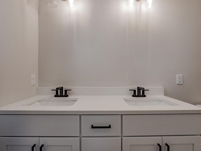 246 Sawgrass Drive, Crown Point, IN 46307