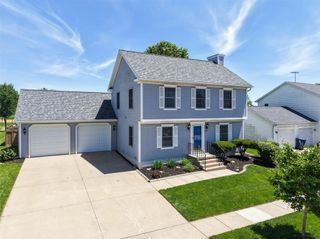 2722 Somerset Drive, Ames, IA 50010