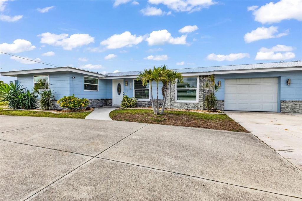 21285 EDGEWATER DRIVE, Port Charlotte, FL 33952