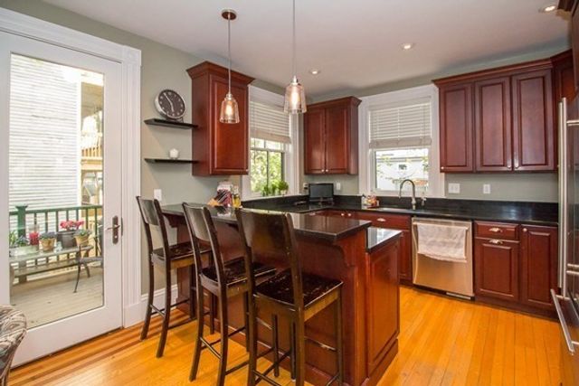 158 Cypress 0, Brookline, MA 02445