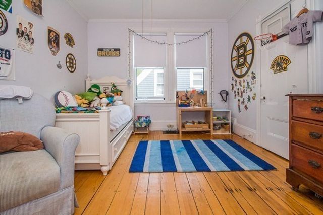 158 Cypress 0, Brookline, MA 02445