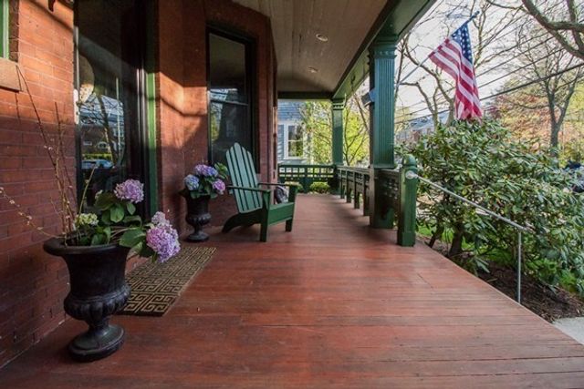 158 Cypress 0, Brookline, MA 02445