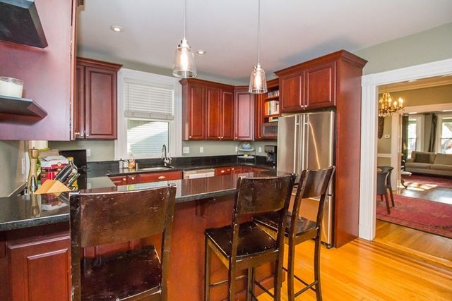 158 Cypress 0, Brookline, MA 02445