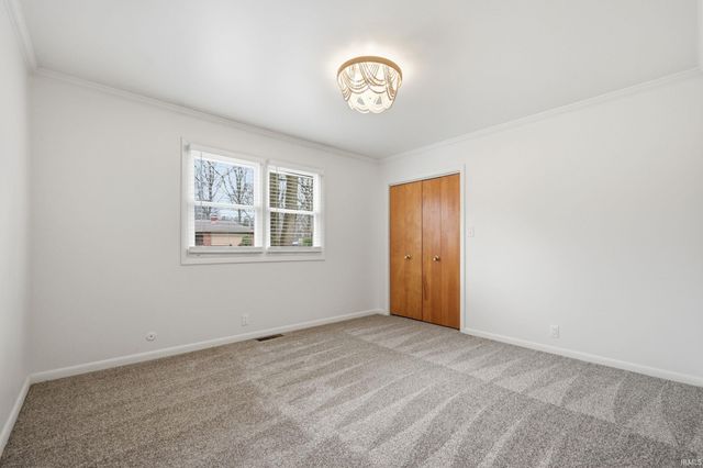 8801 W Eucalyptus Avenue, Muncie, IN 47304