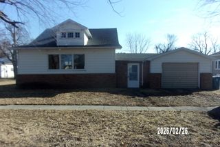 202 N Harrison Street, Flanagan, IL 61740