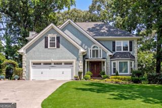 5007 Willow Creek Drive, Woodstock, GA 30188