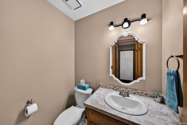 50505 Deer Ridge Court, Granger, IN 45630