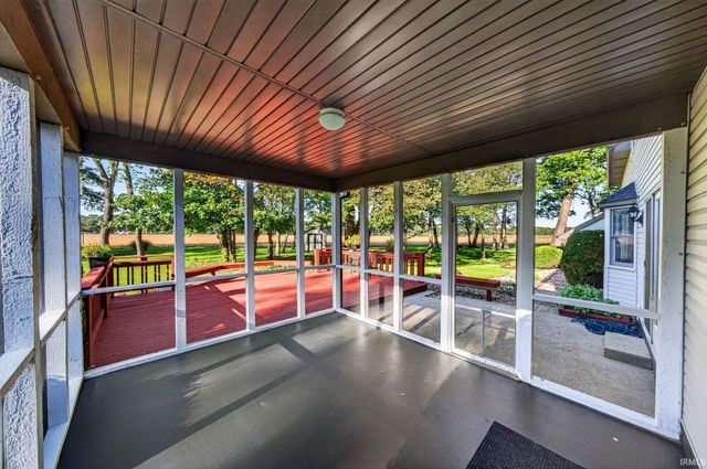 50505 Deer Ridge Court, Granger, IN 45630